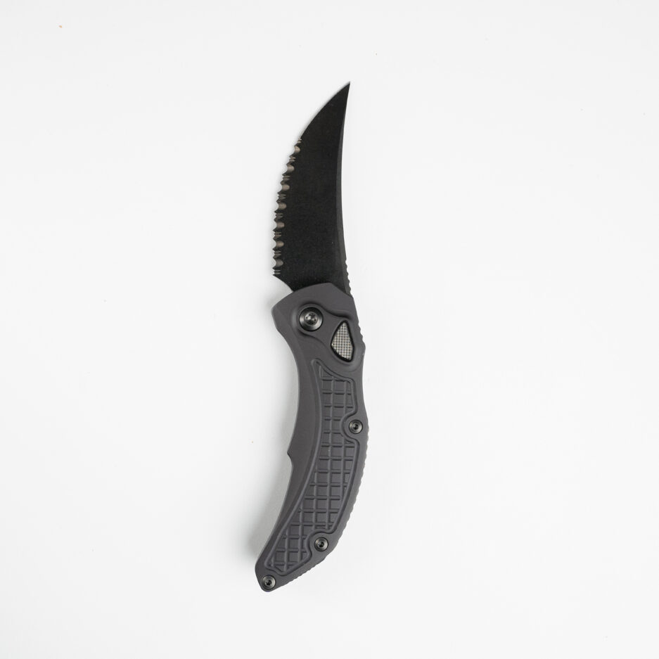 Microtech Brachial Shadow Full Serrated – პრემიუმ ხარისხის ტაქტიკური დანა სრულად დამუშავებული პირით