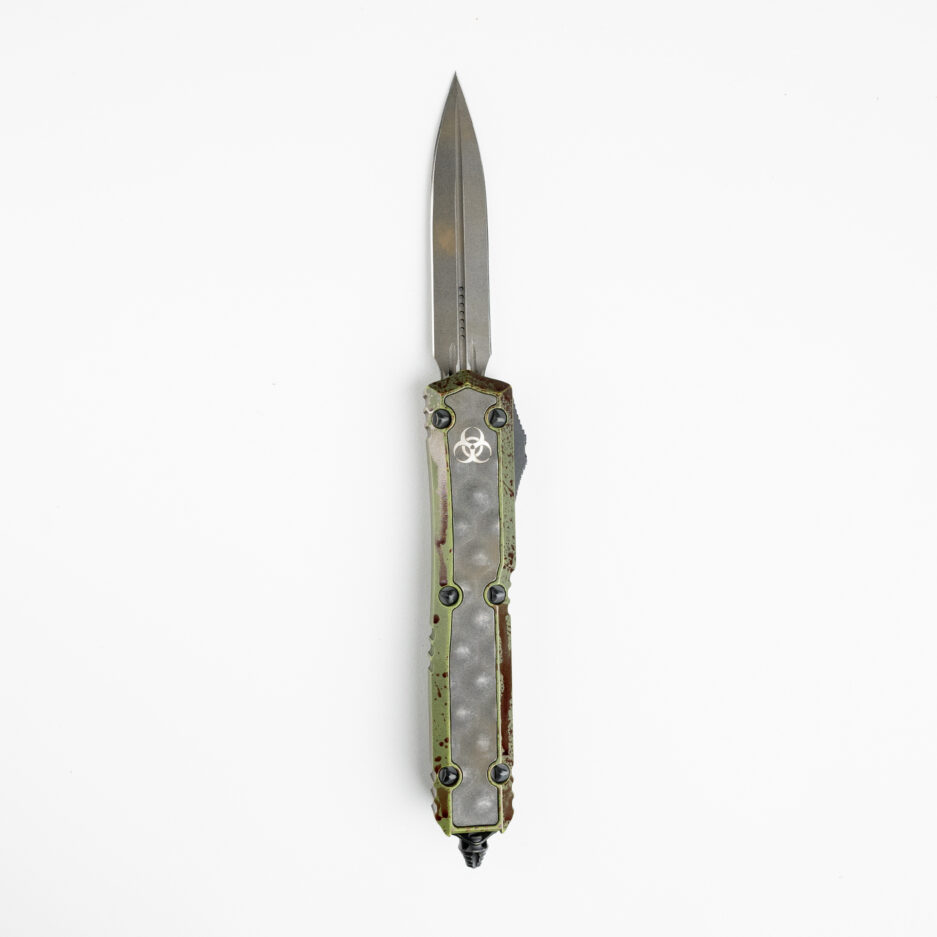 Microtech Makora Outbreak D/E – უნიკალური OTF დანა ბრონზირებული პირით